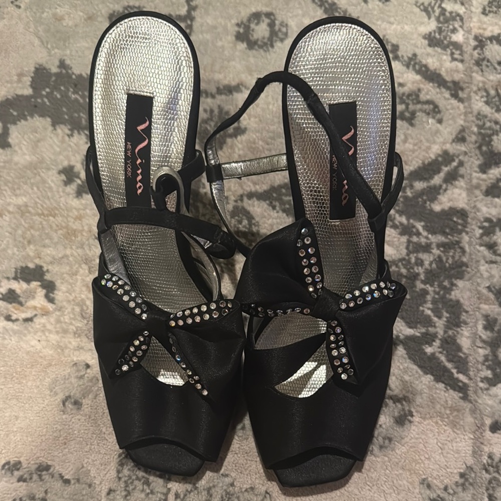 Nina Black Satin Women's Shoes with Rhinestone Bow ($5 for 20)